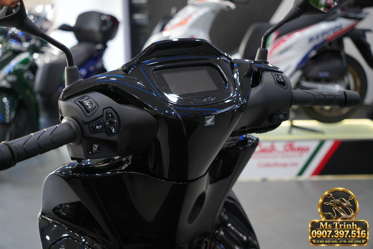 Honda SH150i Ý đen bóng 2027 tại Đà Nẵng - Sơn bóng lịch sự, tiện ích cho mỗi ngày