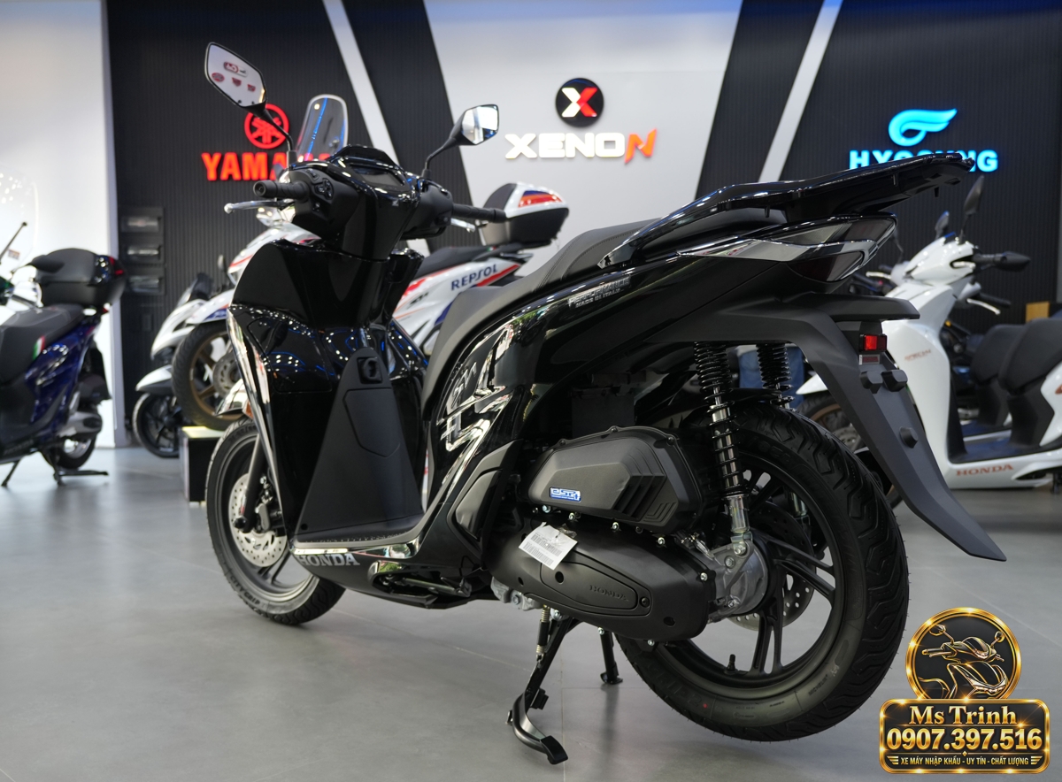Honda SH150i Ý đen bóng 2027 tại Đà Nẵng - Sơn bóng lịch sự, tiện ích cho mỗi ngày