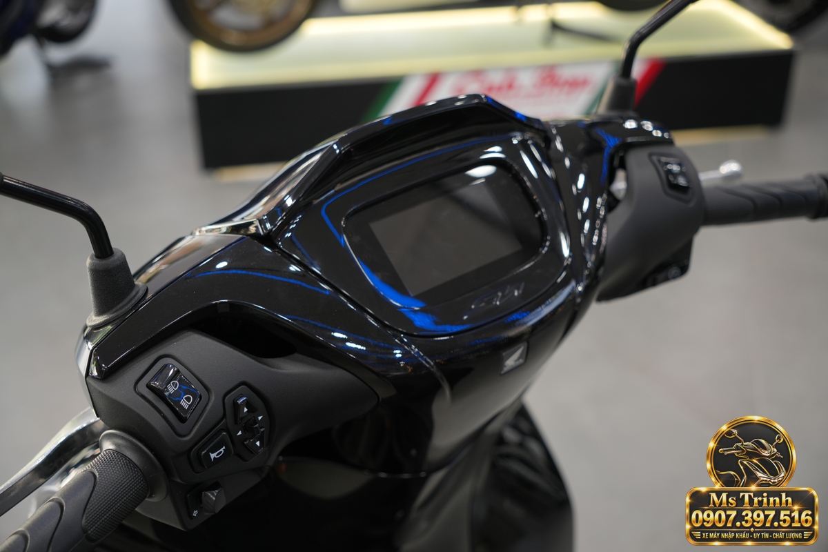 Honda SH150i Ý đen bóng 2027 tại Đà Nẵng - Sơn bóng lịch sự, tiện ích cho mỗi ngày