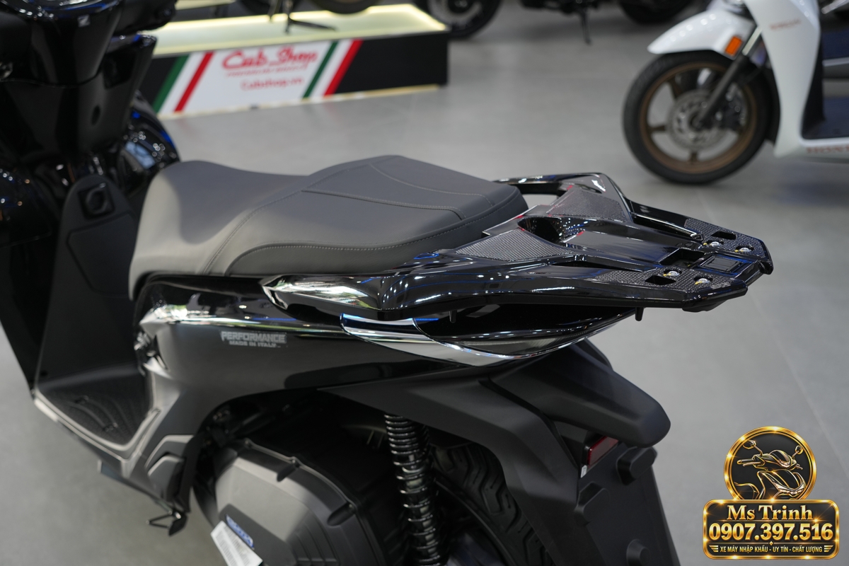 Honda SH150i Ý đen bóng 2027 tại Đà Nẵng - Sơn bóng lịch sự, tiện ích cho mỗi ngày