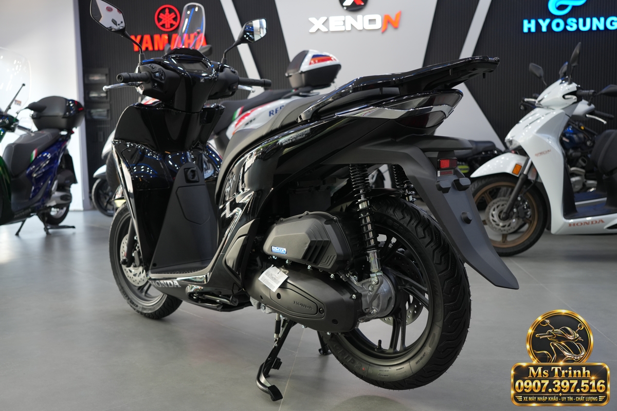Honda SH150i Ý đen bóng 2027 tại Đà Nẵng - Sơn bóng lịch sự, tiện ích cho mỗi ngày