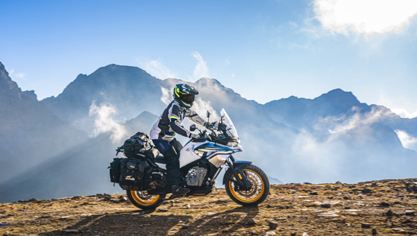 CF Moto 800MT Explorer 2025, ADV Cao Cấp Nhất, Chính Hãng, Giá Tốt tại Đà Nẵng