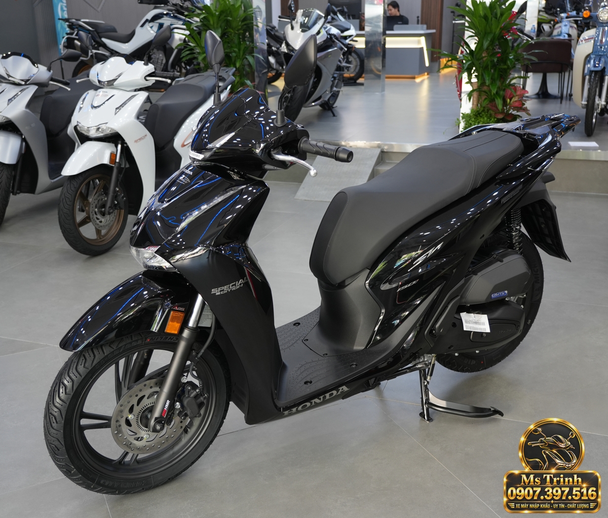 Honda SH150i Ý đen bóng 2027 tại Đà Nẵng - Sơn bóng lịch sự, tiện ích cho mỗi ngày
