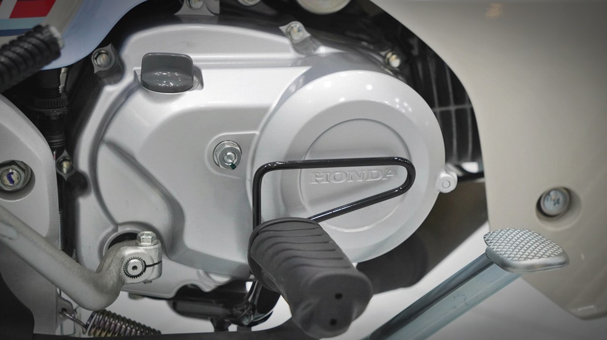 Honda Cub 110 Fujisan bản giới hạn tại Đà Nẵng - Thiết kế đậm chất Nhật Bản