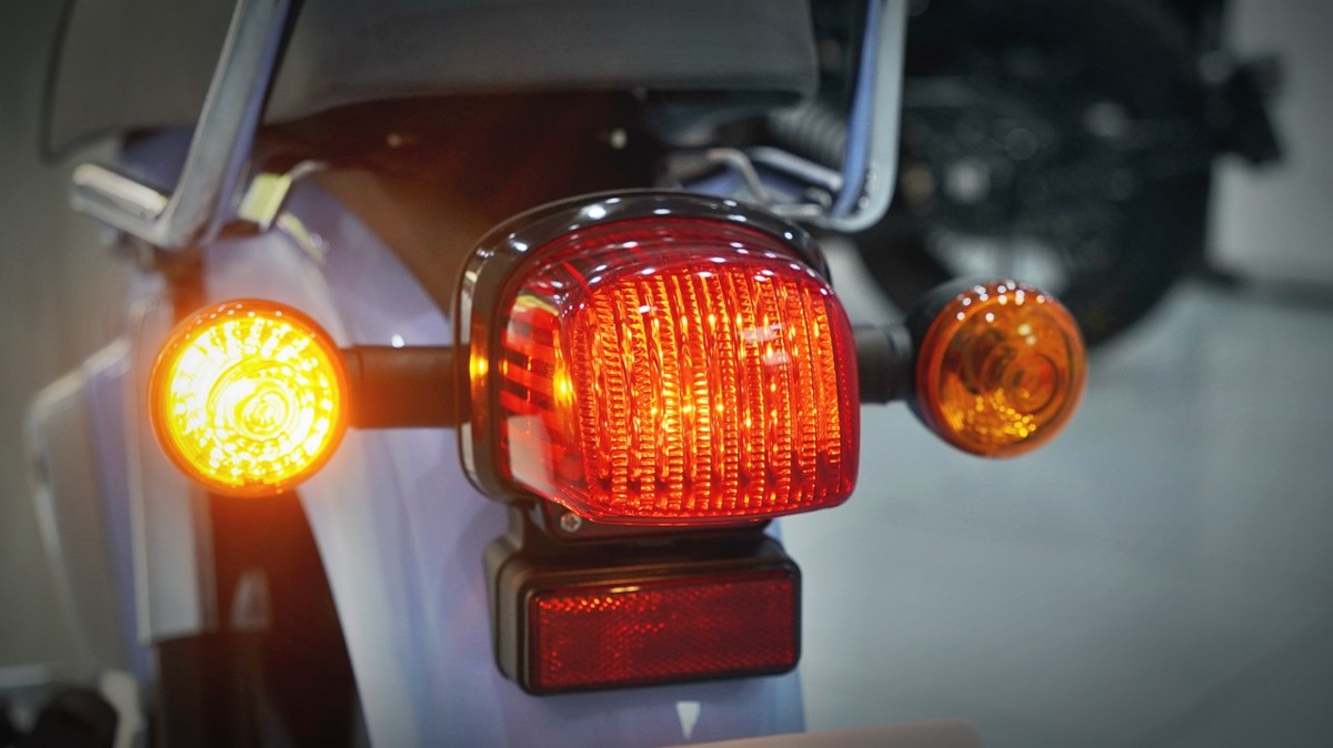 Honda Cub 110 Fujisan bản giới hạn tại Đà Nẵng - Thiết kế đậm chất Nhật Bản