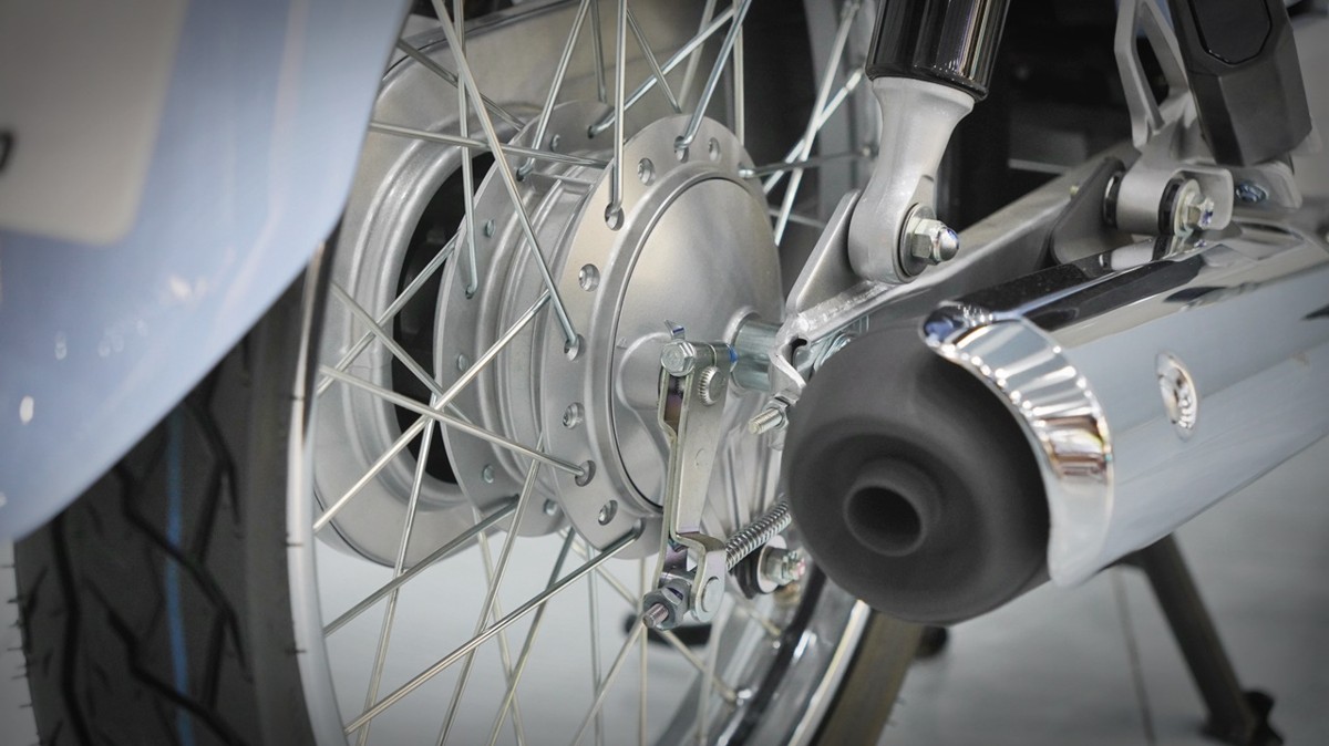 Honda Cub 110 Fujisan bản giới hạn tại Đà Nẵng - Thiết kế đậm chất Nhật Bản