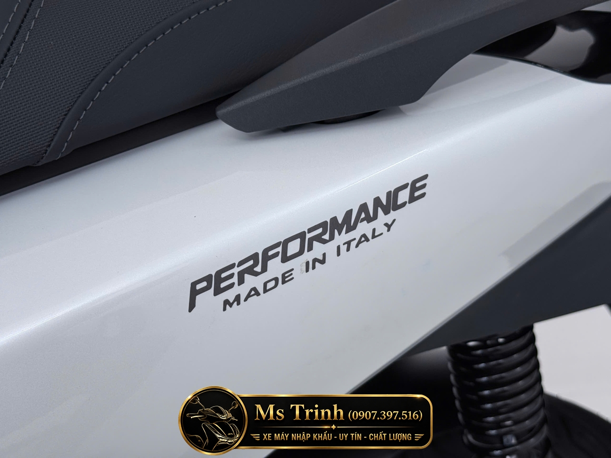 Honda SH150i Special Edition Standard nhập HMR Ý màu trắng tại Đà Nẵng: Giá trị nằm trong từng chi tiết nguyên bản