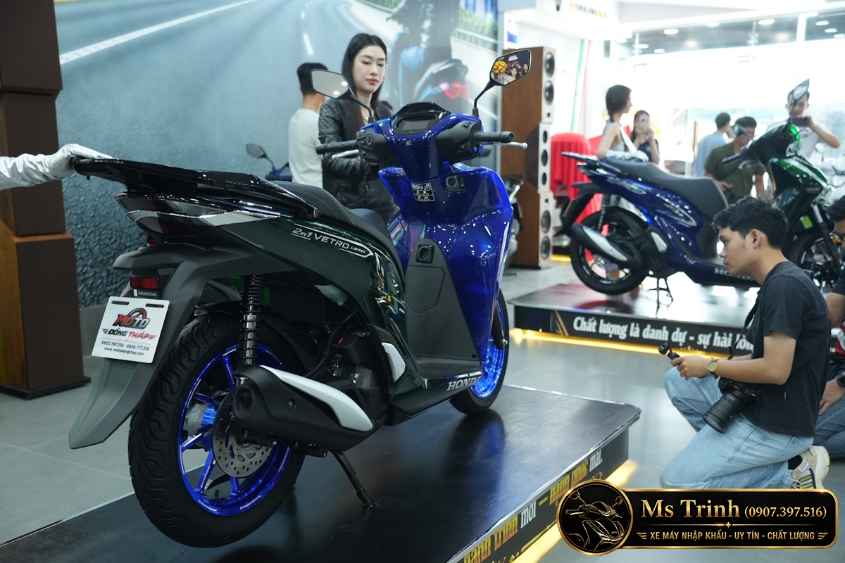 Honda SH150i Vetro Sapphire - Green tại Đà Nẵng: SH Ý 2 trong 1 giới hạn 200 xe