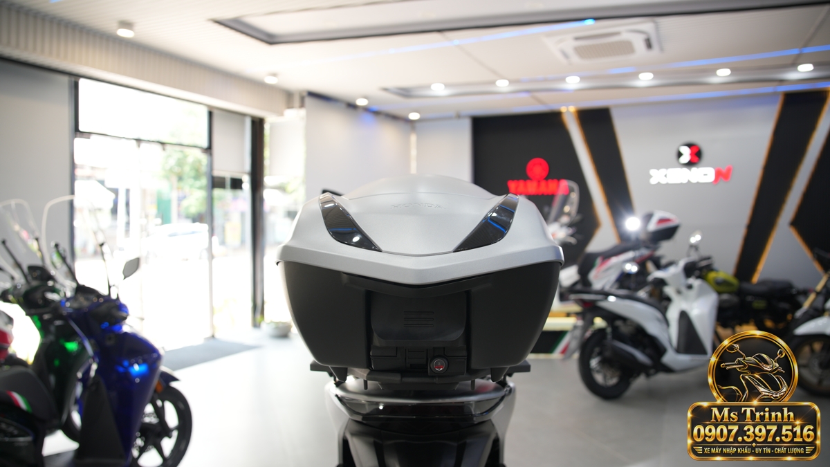 Honda SH150i Ý xám bạc 2027 tại Đà Nẵng - Nhập Ý, tem vàng sang trọng, giá tốt