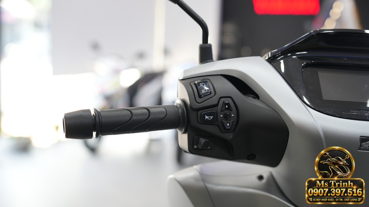 Honda SH150i Ý xám bạc 2027 tại Đà Nẵng - Nhập Ý, tem vàng sang trọng, giá tốt