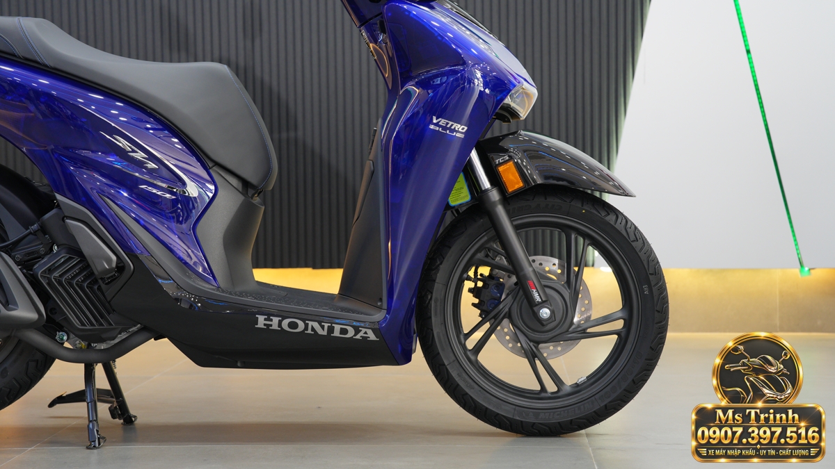 Honda SH150 Vetro Blue 2027 tại Đà Nẵng - Xanh Sapphire trong suốt, nhập Ý sang trọng