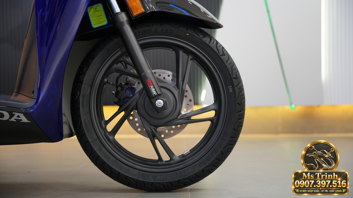 Honda SH150 Vetro Blue 2027 tại Đà Nẵng - Xanh Sapphire trong suốt, nhập Ý sang trọng