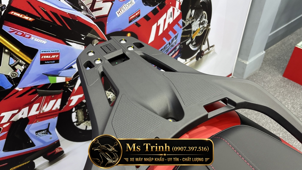 Honda SH150 Ý 2026 màu đỏ Sporty New Concept tại Đà Nẵng: Giá trị khác biệt của một chiếc SH nhập khẩu
