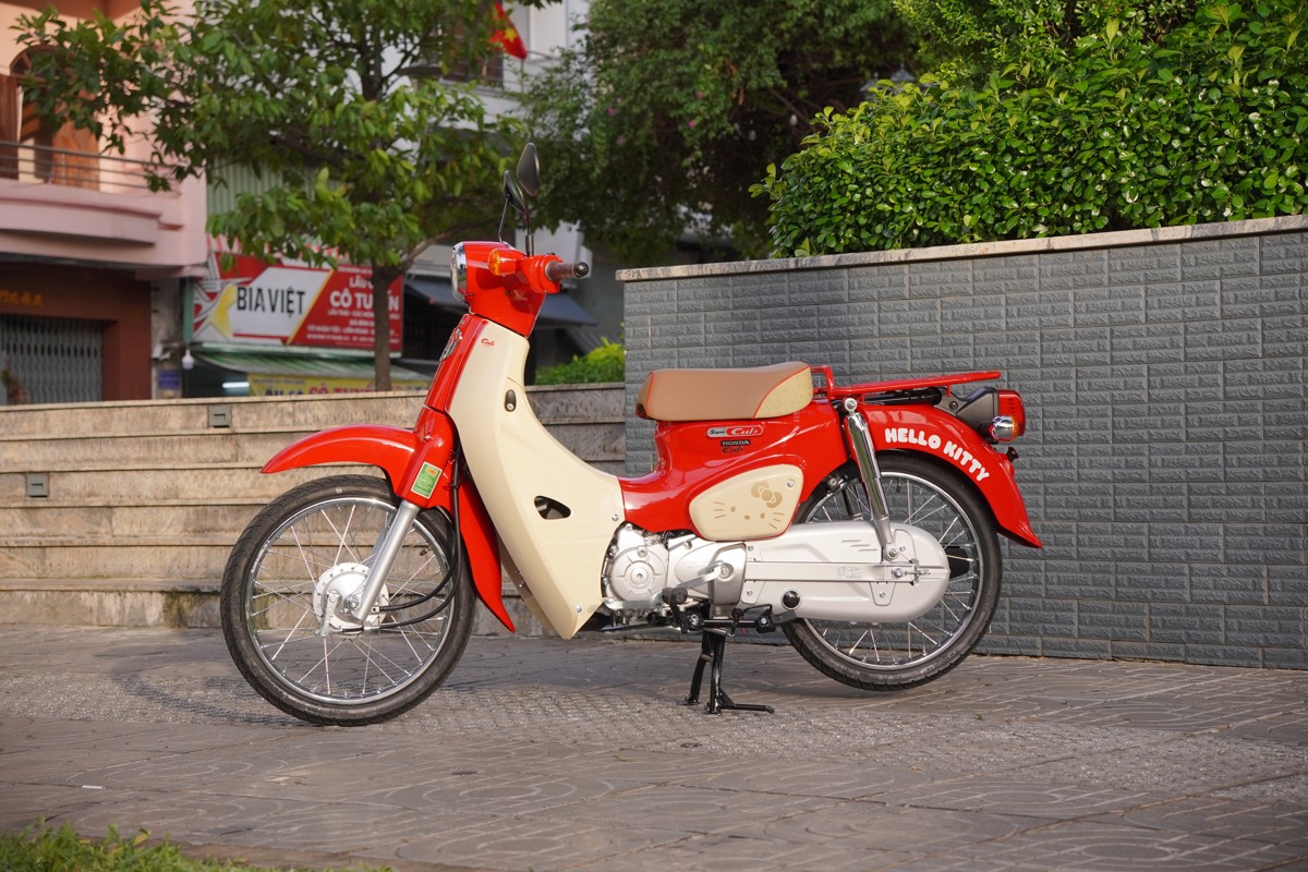 Honda Super Cub 50cc Hello Kitty Edition, Made In Japan, Hàng Hiếm tại Đà Nẵng