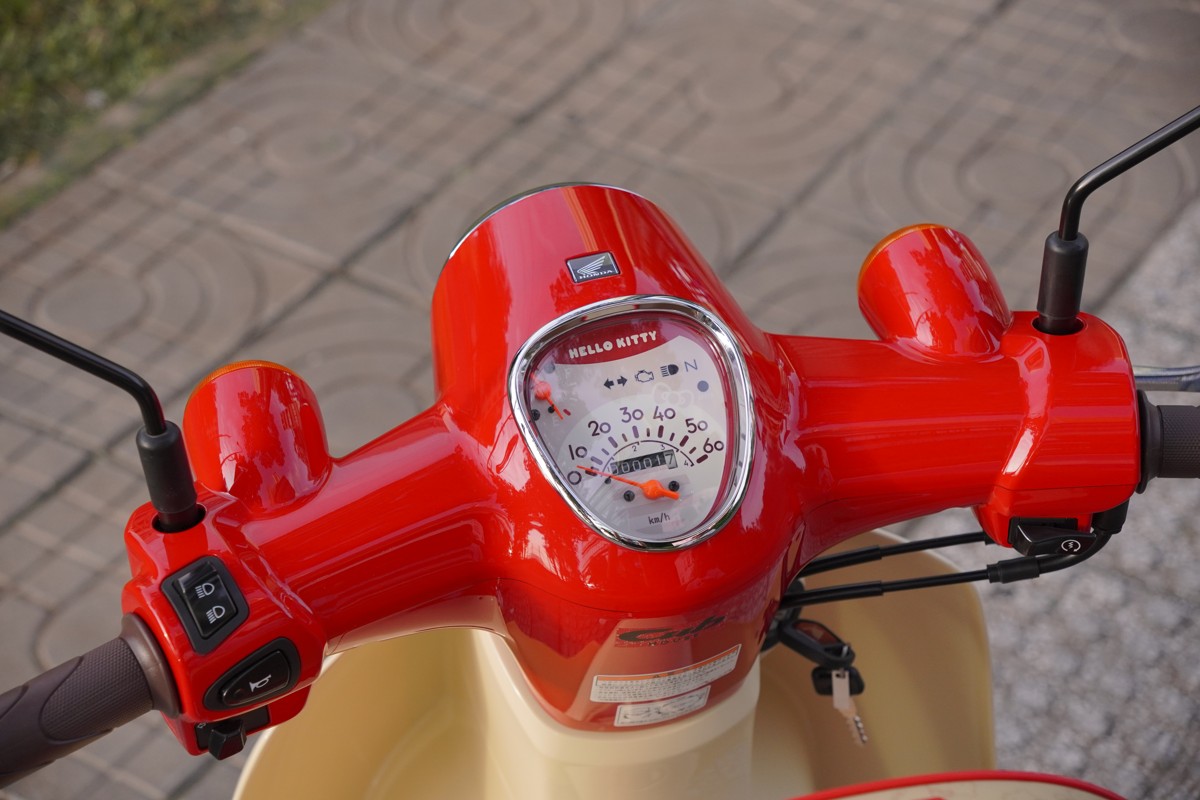 Honda Super Cub 50cc Hello Kitty Edition, Made In Japan, Hàng Hiếm tại Đà Nẵng