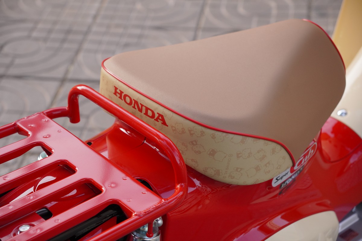 Honda Super Cub 50cc Hello Kitty Edition, Made In Japan, Hàng Hiếm tại Đà Nẵng