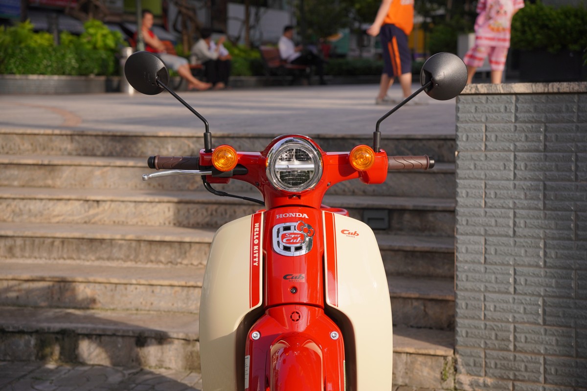 Honda Super Cub 50cc Hello Kitty Edition, Made In Japan, Hàng Hiếm tại Đà Nẵng