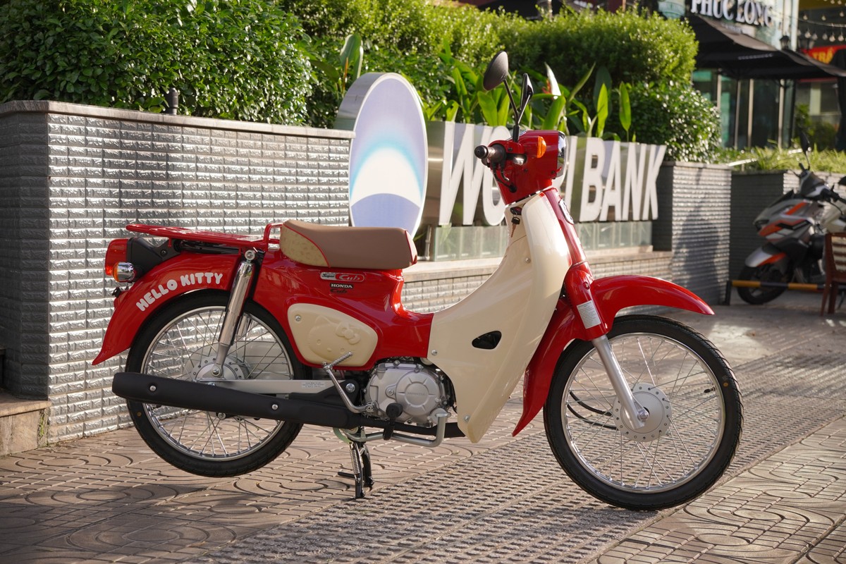Honda Super Cub 50cc Hello Kitty Edition, Made In Japan, Hàng Hiếm tại Đà Nẵng