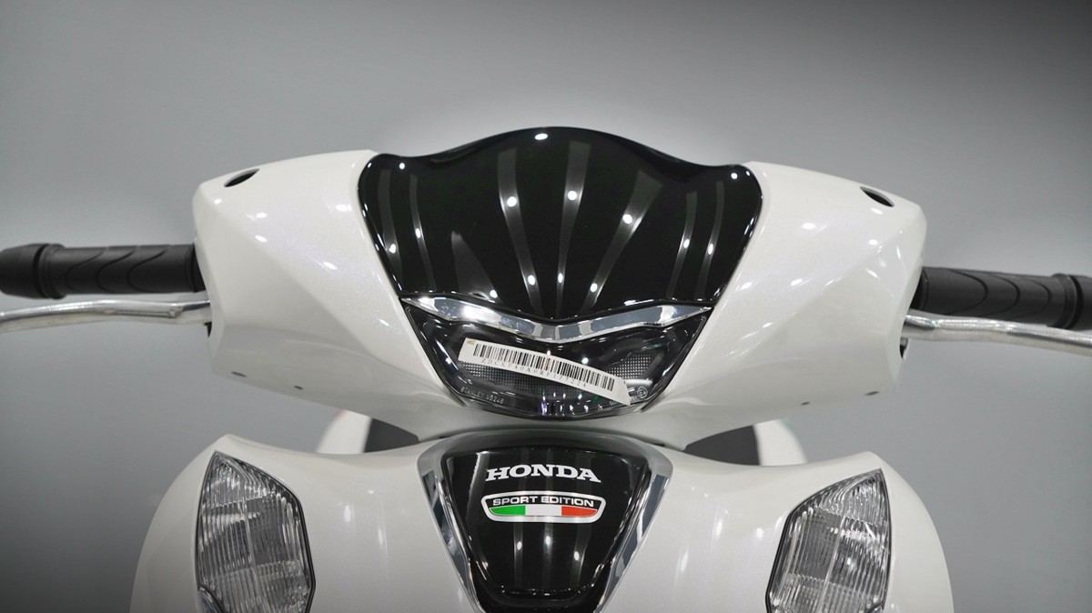 Honda SH150 trắng pha lê nhập Ý 2026 tại Đà Nẵng - Sport Edition chính ngạch, chuẩn chất Ý