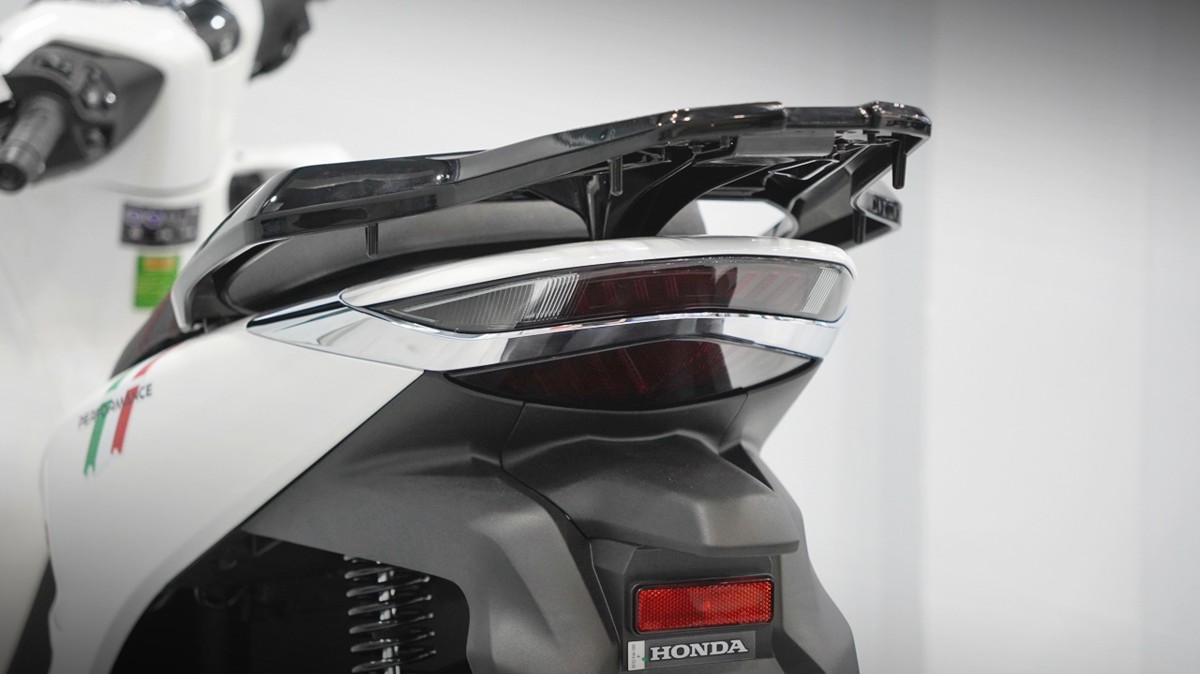 Honda SH150 trắng pha lê nhập Ý 2026 tại Đà Nẵng - Sport Edition chính ngạch, chuẩn chất Ý