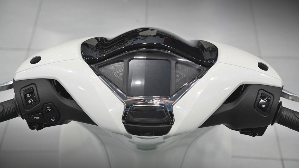 Honda SH150 trắng pha lê nhập Ý 2026 tại Đà Nẵng - Sport Edition chính ngạch, chuẩn chất Ý