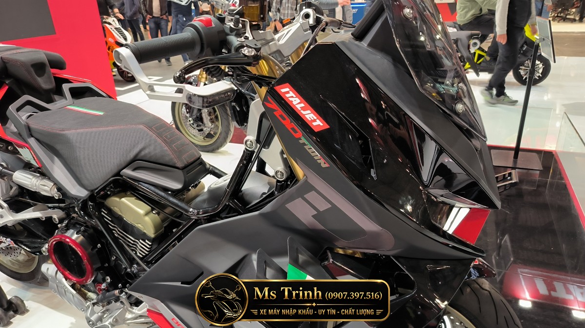 Italjet 700 2026 Tại Đà Nẵng - Chiến Binh Chỉ 700 Xe Hyper Scooter Cực Hiếm hồ sơ hải quan, nhập chính ngạch