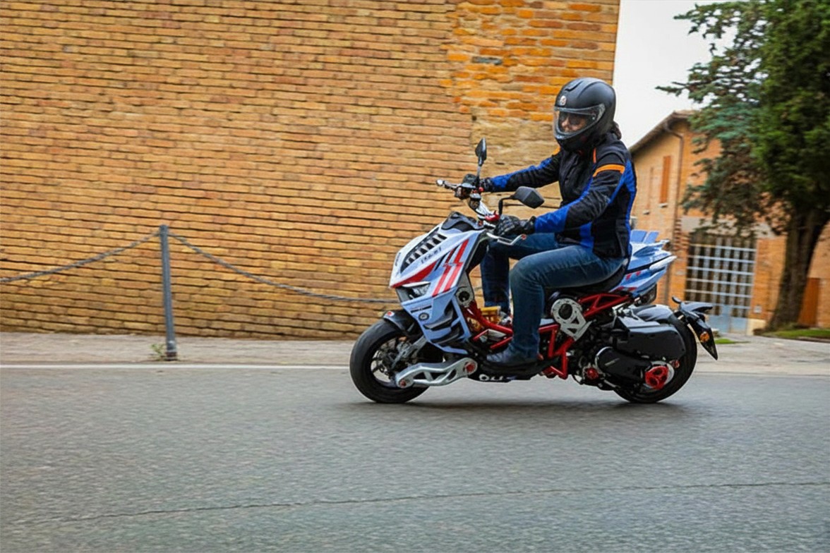 Italjet Dragster 300 Gresini Racing Tại Đà Nẵng - Chiếc Scooter Ý Khiến Dân Chơi Xe Phải Ngoái Nhìn