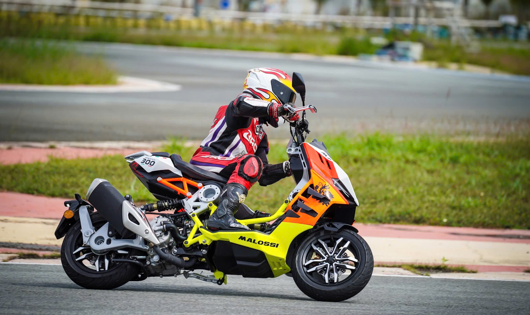 Italjet Dragster 300 Malossi, Xe Tay Ga Đua Nội Thành Thương Hiệu Italy tại Đà Nẵng