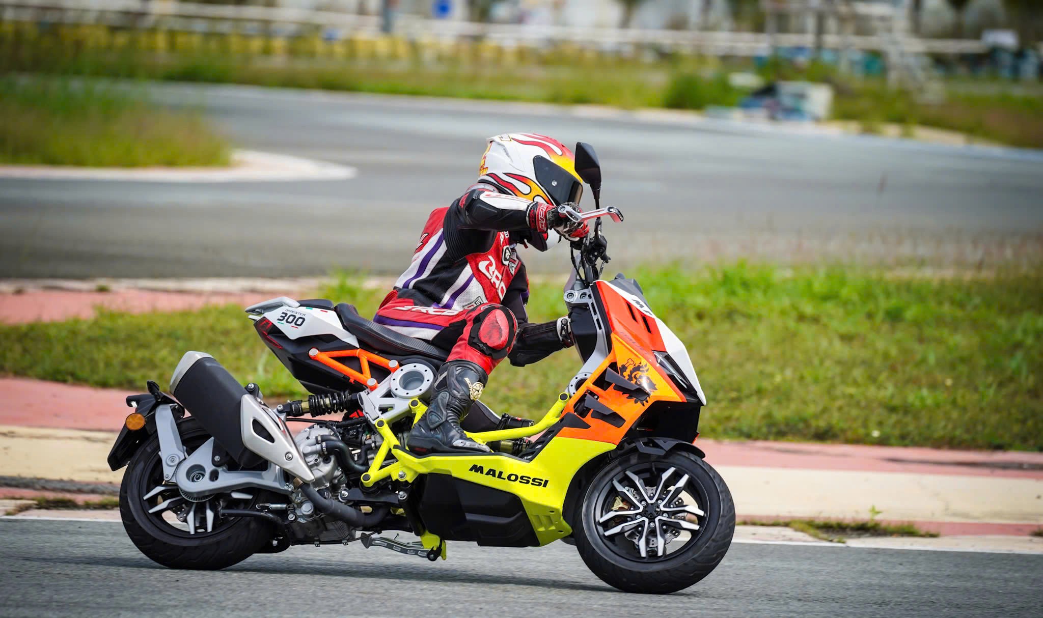 Italjet Dragster 300 Malossi, Xe Tay Ga Đua Nội Thành Thương Hiệu Italy tại Đà Nẵng