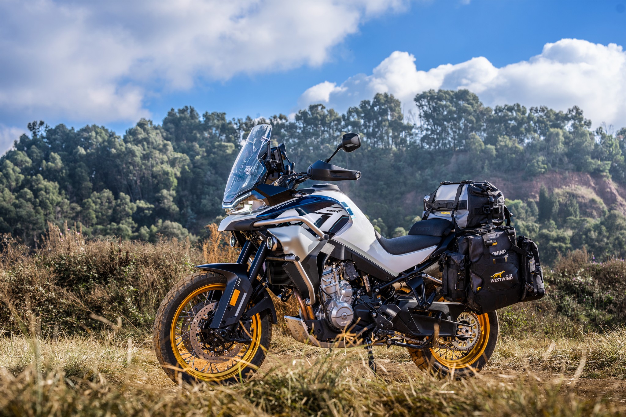 CF Moto 800MT Explorer 2025, ADV Cao Cấp Nhất, Chính Hãng, Giá Tốt tại Đà Nẵng