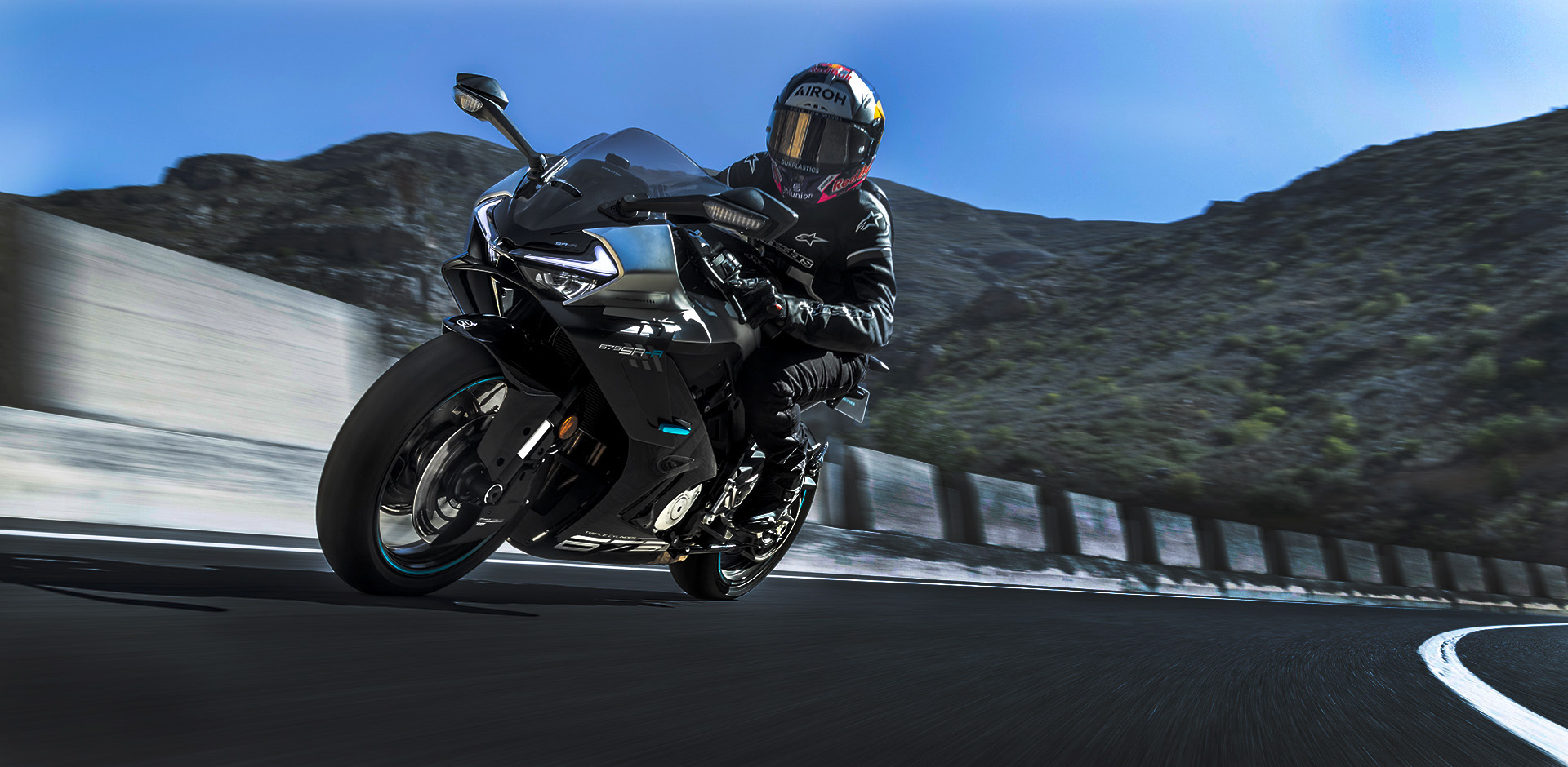 CF Moto 675SR-R 2025 3 Xi Lanh Ngang, Siêu Thể Thao, Giá Rẻ tại Đà Nẵng