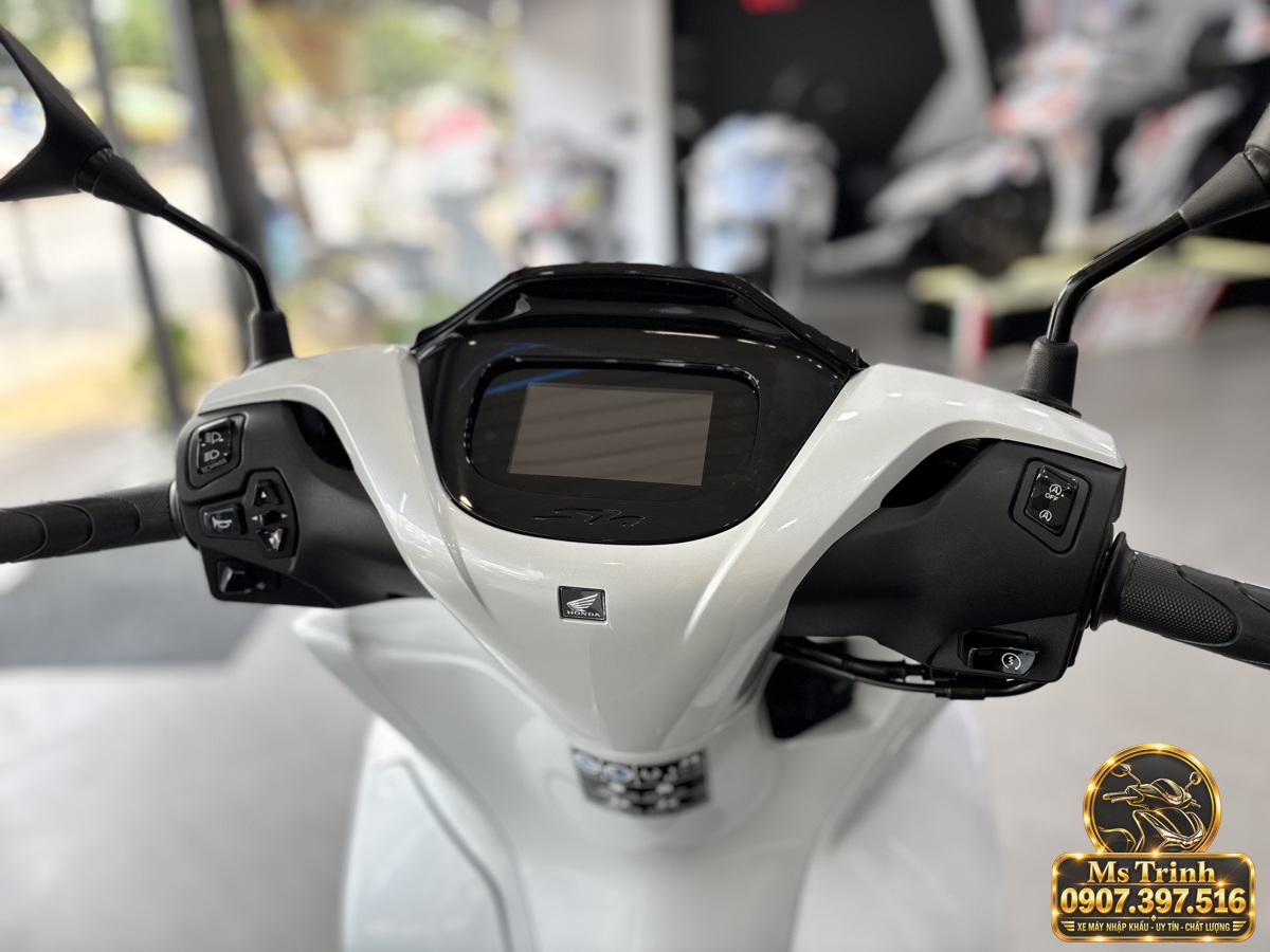 SH150i Ý 2027 màu trắng tại Đà Nẵng - Nhập khẩu nguyên chiếc, thiết kế sang trọng, giá tốt