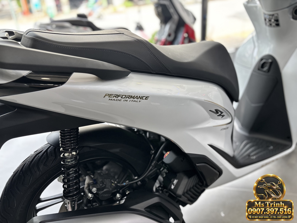 SH150i Ý 2027 màu trắng tại Đà Nẵng - Nhập khẩu nguyên chiếc, thiết kế sang trọng, giá tốt