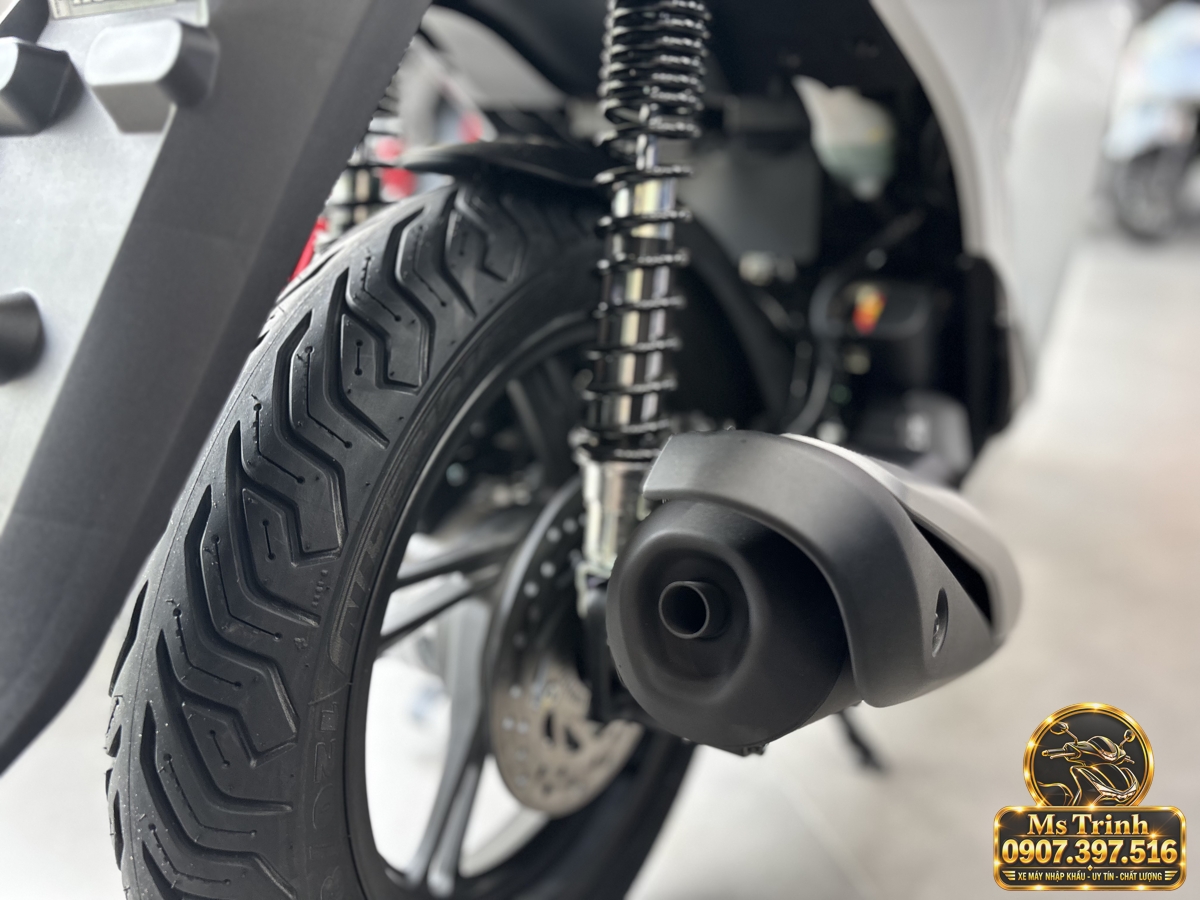 SH150i Ý 2027 màu trắng tại Đà Nẵng - Nhập khẩu nguyên chiếc, thiết kế sang trọng, giá tốt