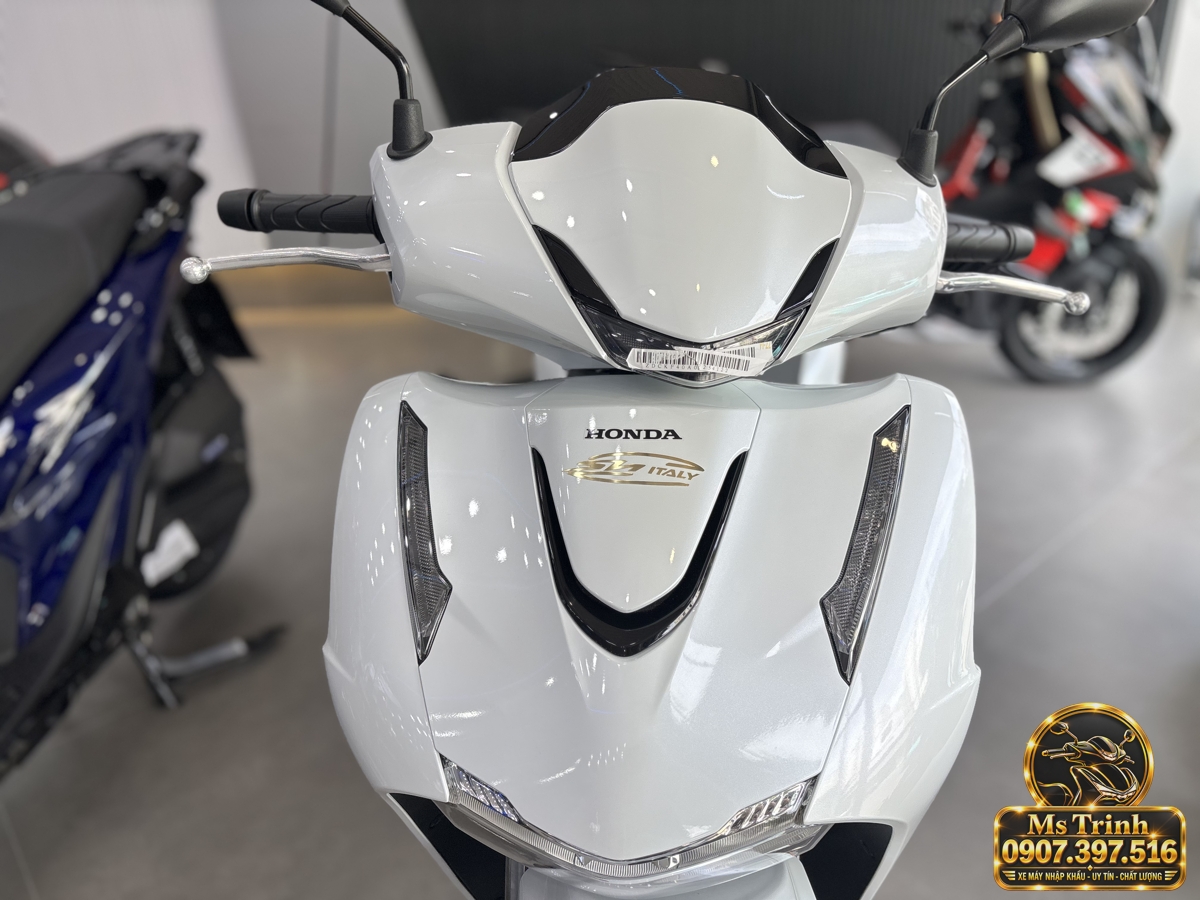 SH150i Ý 2027 màu trắng tại Đà Nẵng - Nhập khẩu nguyên chiếc, thiết kế sang trọng, giá tốt