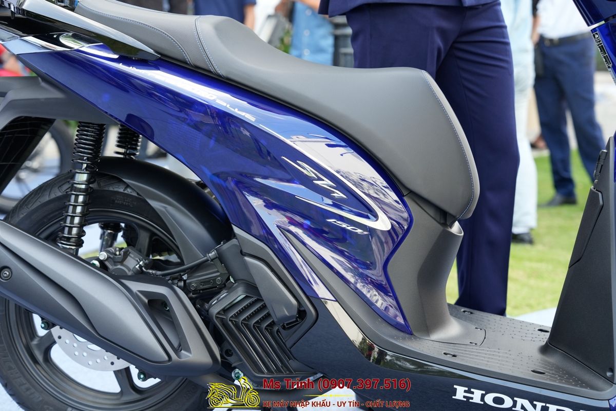 Honda SH150 Vetro Blue 2026 Limited Edition - Siêu phẩm SH Ý dàn áo xanh trong suốt cực hiếm tại Đà Nẵng
