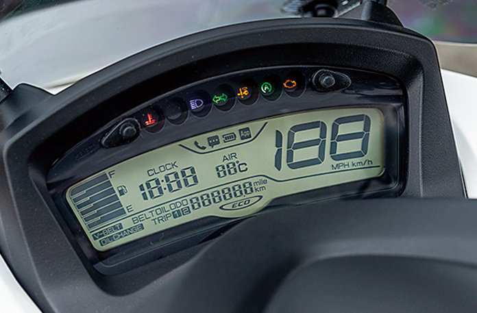 Yamaha Tricity 155 2025, Tay Ga bánh Kép Độc Đáo, Lần Đầu Tiên Có Tại Đà Nẵng