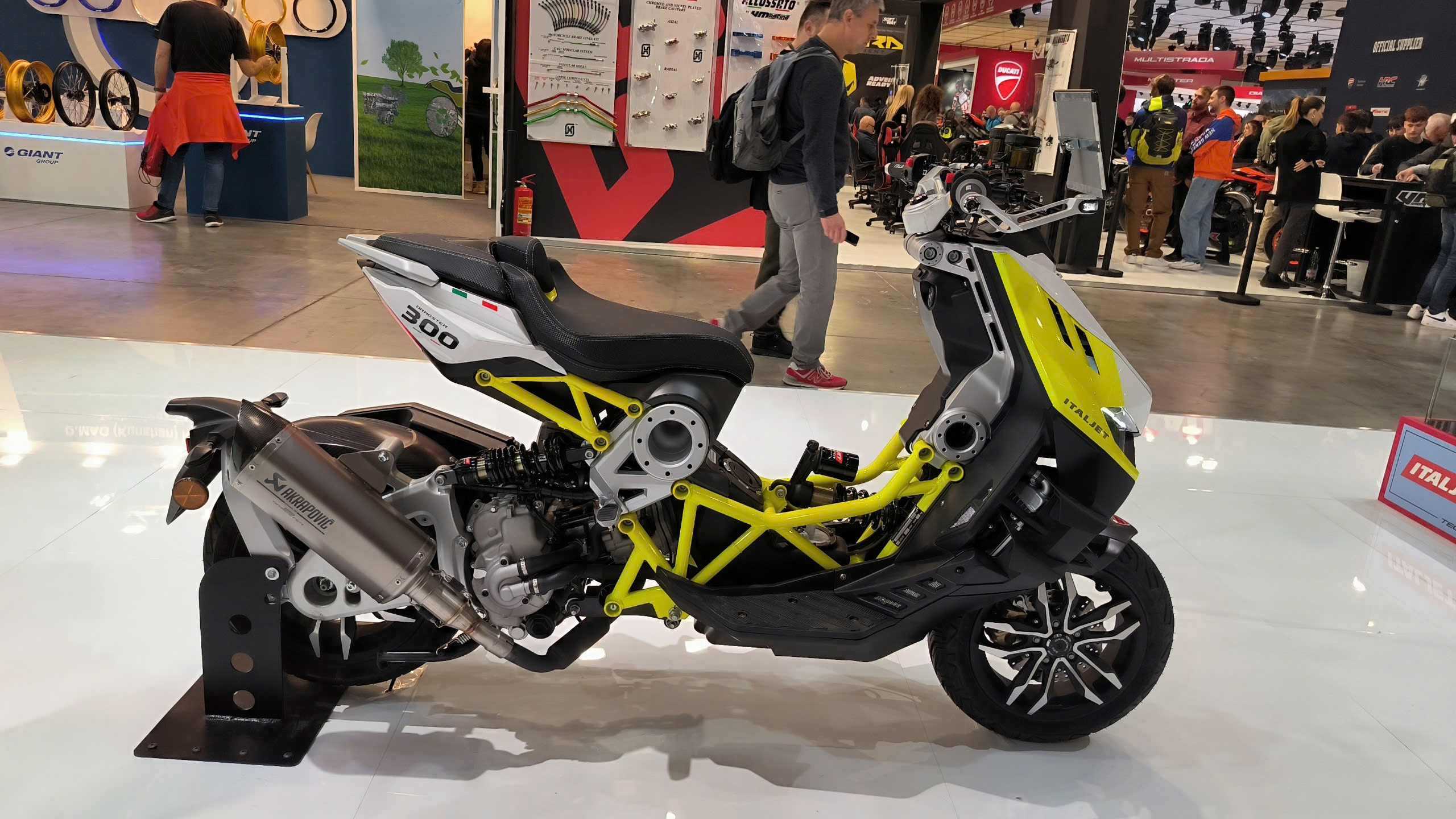 Italjet Dragster 300, Xe Tay Ga Thể Thao Thương Hiệu Từ Italy tại Đà Nẵng