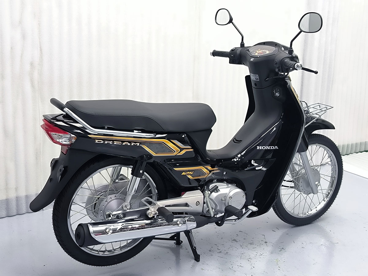Cấu trúc khung xe chắc chắn, kích thước vừa phải với chiều cao yên 